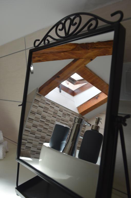 Rupe Apartment *